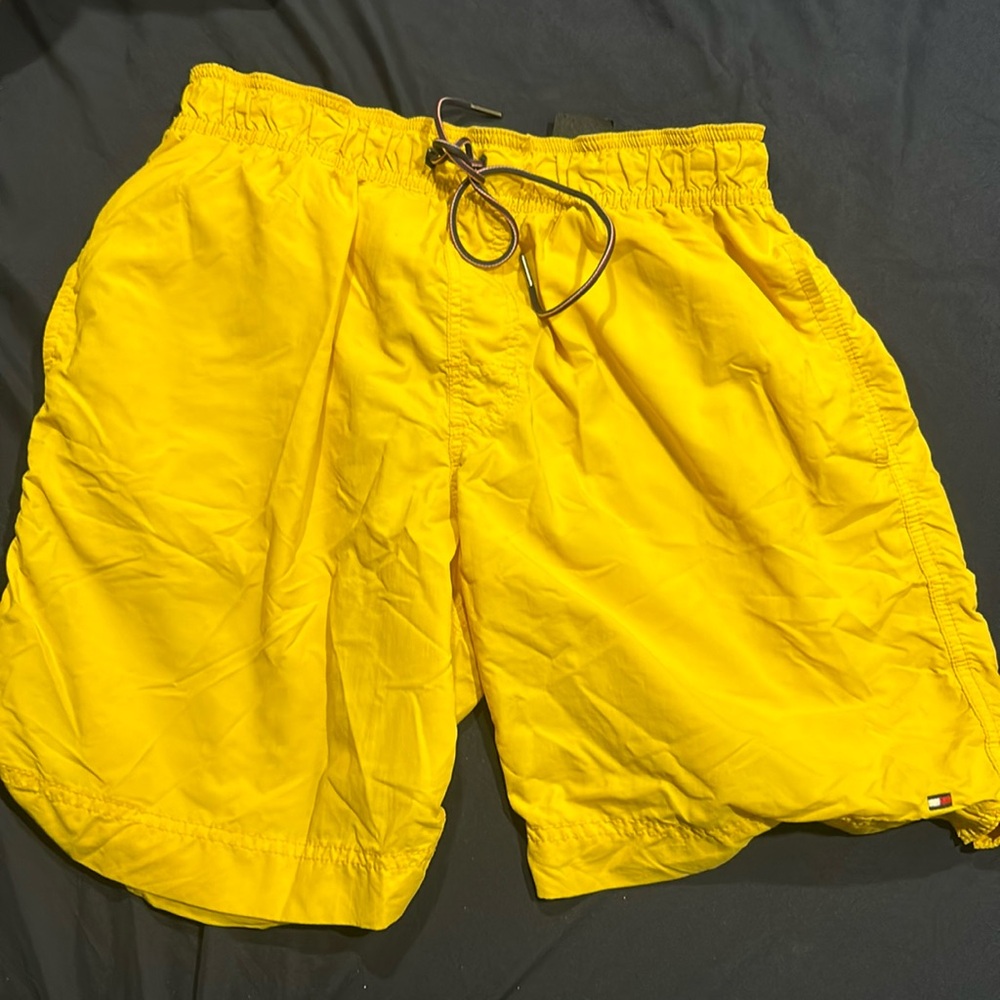 Tommy Hilfiger Swim Trunks (Size: Medium)